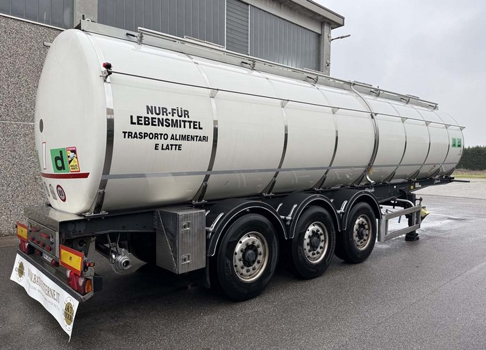 BATA CISTERNA ALIMENTARE SANTI-MENCI ANNO 05-2010 - Tanktrailer: bild 4 BATA CISTERNA ALIMENTARE SANTI-MENCI ANNO 05-2010 - Tanktrailer: bild 4
