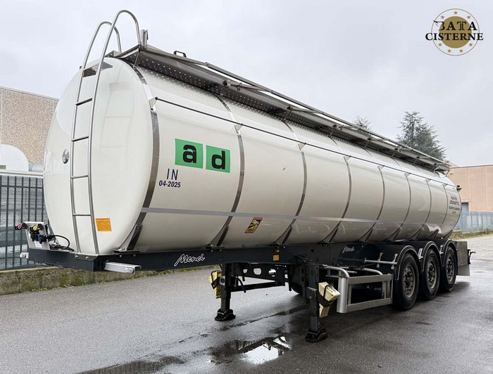 BATA CISTERNA ALIMENTARE SANTI-MENCI ANNO 05-2010 - Tanktrailer: bild 1 BATA CISTERNA ALIMENTARE SANTI-MENCI ANNO 05-2010 - Tanktrailer: bild 1