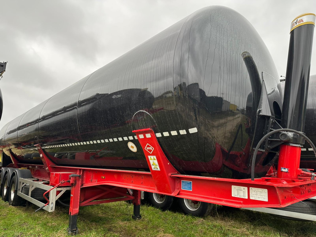 FELDBINDER 334C 15 A-1-1-40 Silo tank / 66 m3 / 2022 / 20 units - Bulktrailer: bild 3 FELDBINDER 334C 15 A-1-1-40 Silo tank / 66 m3 / 2022 / 20 units - Bulktrailer: bild 3