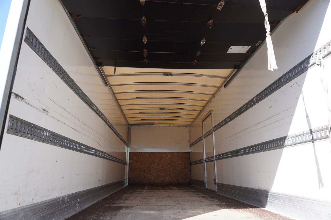 IVECO Eurocargo 120-190 / 160 thousand km !!! / Box 18 EPAL / Dhollandia lift 1500 kg - Lastbil med skåp: bild 5 IVECO Eurocargo 120-190 / 160 thousand km !!! / Box 18 EPAL / Dhollandia lift 1500 kg - Lastbil med skåp: bild 5