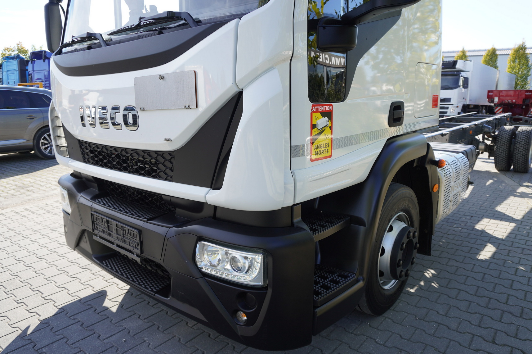 IVECO Eurocargo 140e19 4×2 E6 Glob / ADR / frame 8,1m - Chassi lastbil: bild 5 IVECO Eurocargo 140e19 4×2 E6 Glob / ADR / frame 8,1m - Chassi lastbil: bild 5