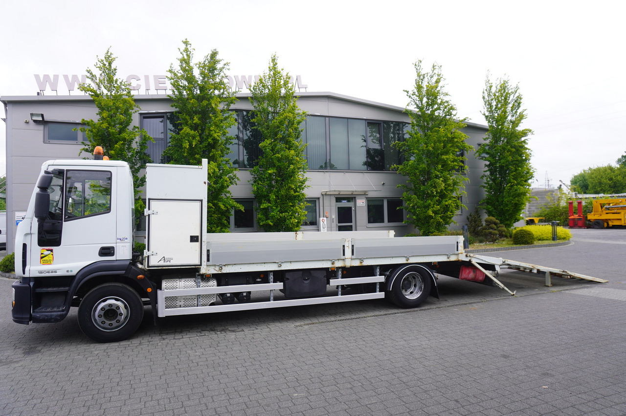 Flakbil IVECO Eurocargo 150 E25 / 90 tho. km !!! / Tow truck: bild 12 Flakbil IVECO Eurocargo 150 E25 / 90 tho. km !!! / Tow truck: bild 12