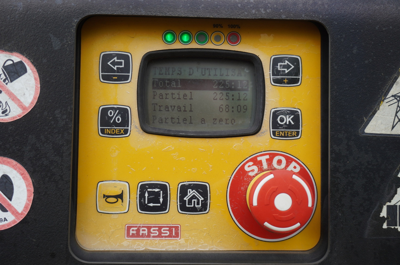 IVECO STRALIS 19.310 E6 / Flatbed 19 EPAL / FASSI F135 / 225 MTH! / 5.7 T - Flakbil, Kranbil: bild 2 IVECO STRALIS 19.310 E6 / Flatbed 19 EPAL / FASSI F135 / 225 MTH! / 5.7 T - Flakbil, Kranbil: bild 2