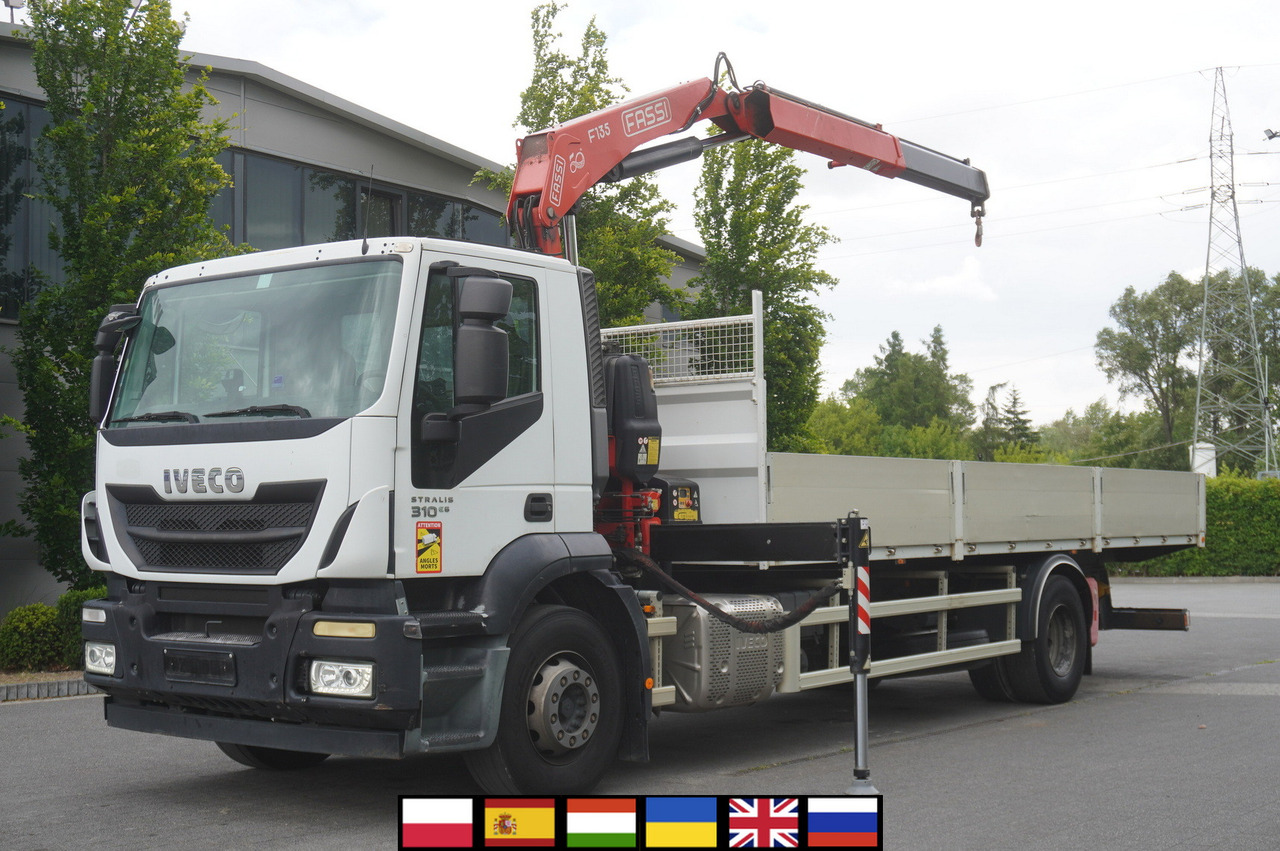 IVECO STRALIS 19.310 E6 / Flatbed 19 EPAL / FASSI F135 / 225 MTH! / 5.7 T - Flakbil, Kranbil: bild 1 IVECO STRALIS 19.310 E6 / Flatbed 19 EPAL / FASSI F135 / 225 MTH! / 5.7 T - Flakbil, Kranbil: bild 1