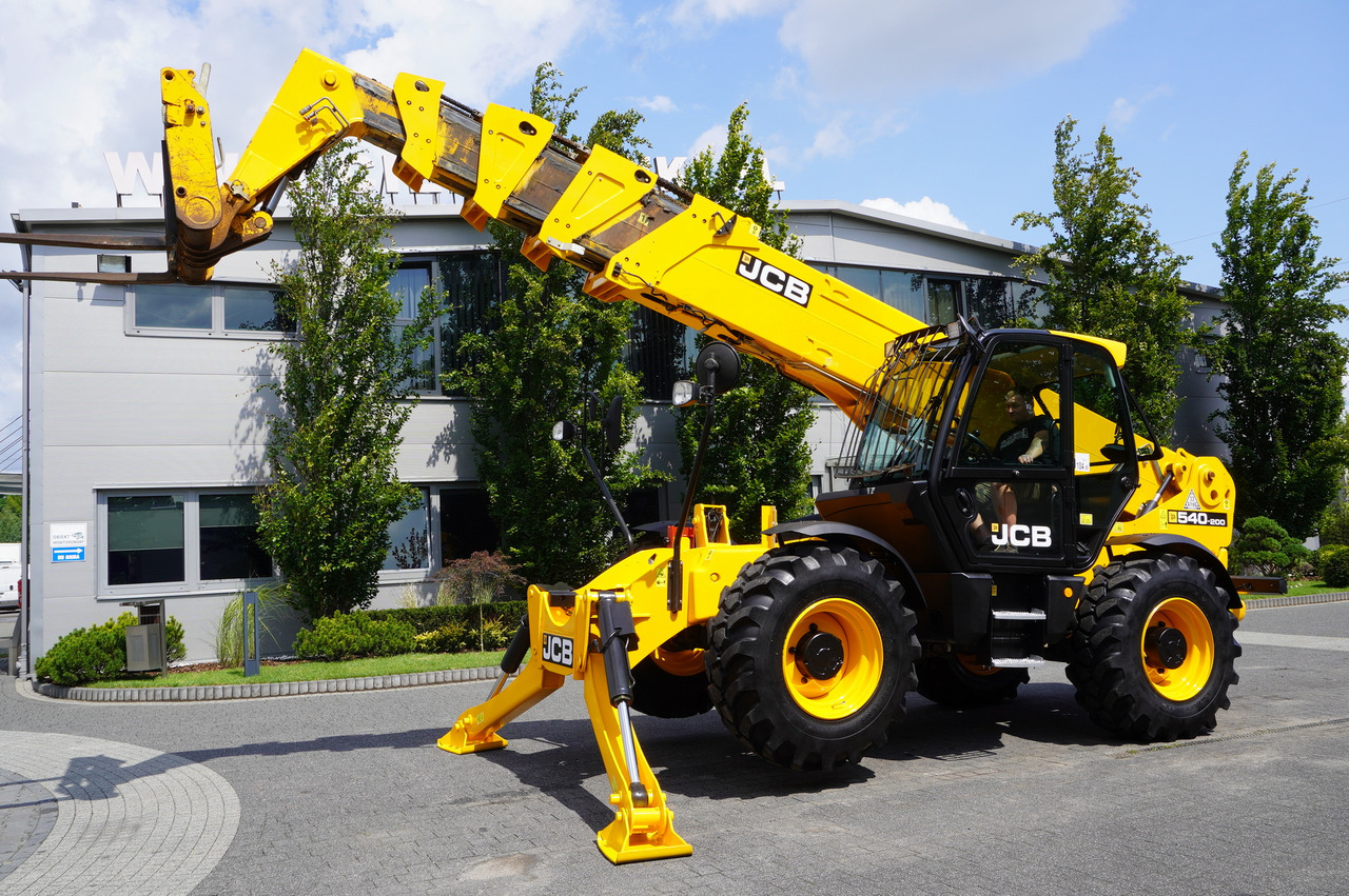 JCB 540-200 Telescopic Loader / 20 m reach / joystick / 2 units - Teleskophjullastare: bild 3 JCB 540-200 Telescopic Loader / 20 m reach / joystick / 2 units - Teleskophjullastare: bild 3