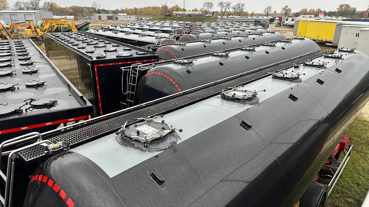 Tippbil semitrailer KEMPF SKM AK unloader 4 chambers with lower chute / capacity 65 m3 / 12 pieces: bild 8 Tippbil semitrailer KEMPF SKM AK unloader 4 chambers with lower chute / capacity 65 m3 / 12 pieces: bild 8