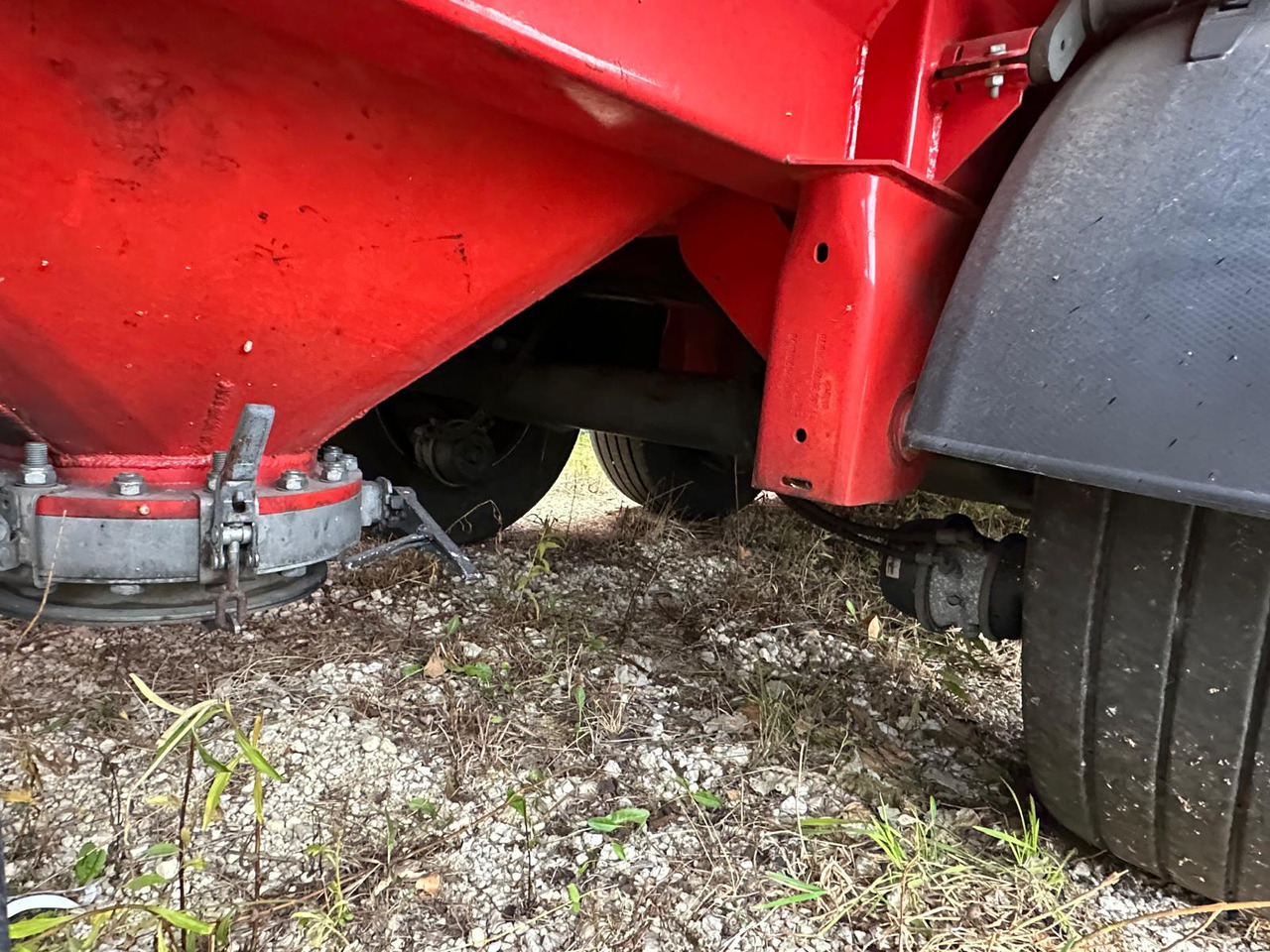 Tippbil semitrailer KEMPF SKM AK unloader 4 chambers with lower chute / capacity 65 m3 / 12 pieces: bild 14 Tippbil semitrailer KEMPF SKM AK unloader 4 chambers with lower chute / capacity 65 m3 / 12 pieces: bild 14