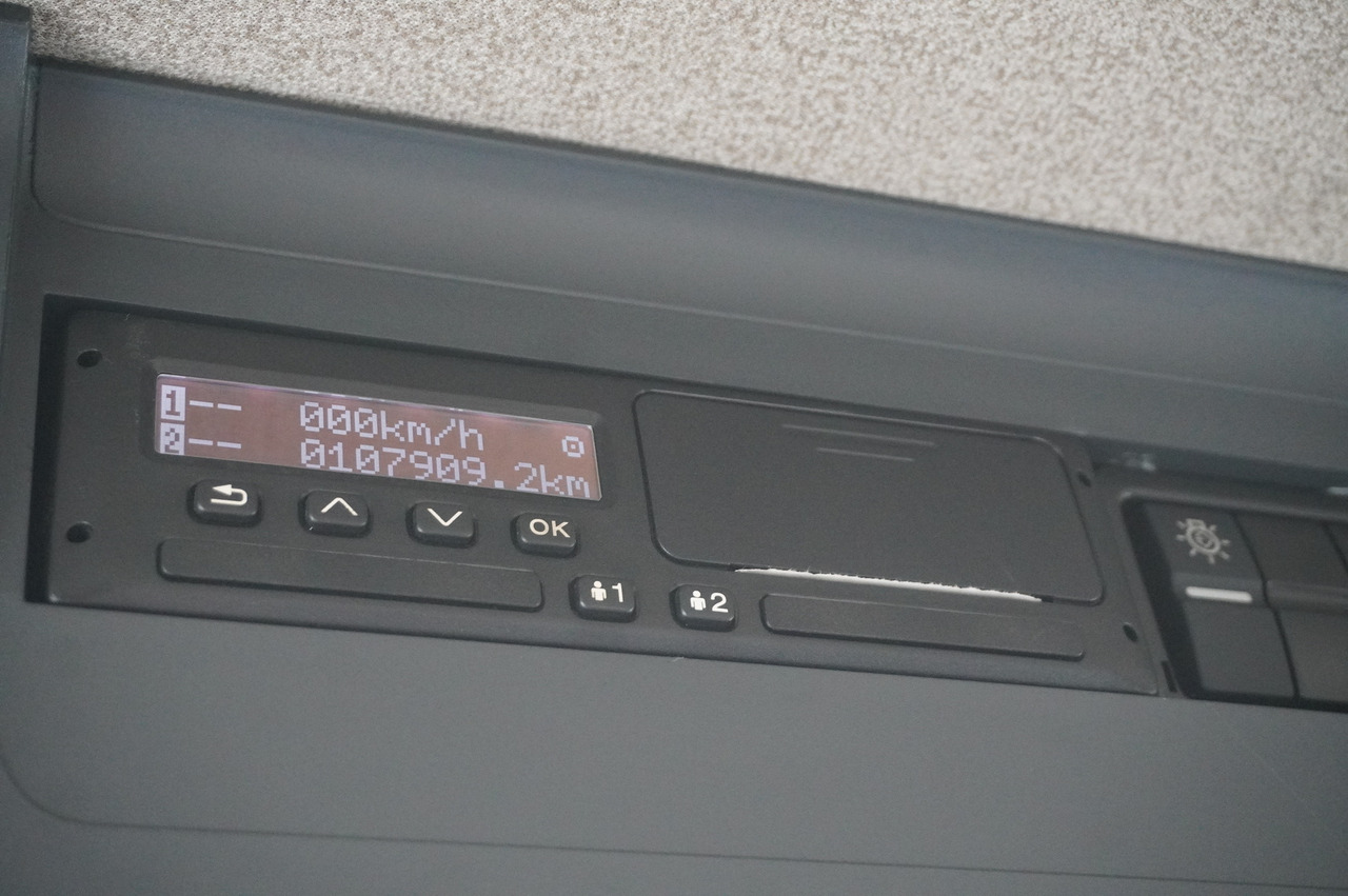 MAN TGL 12.190 / CHEREAU Refrigerator 18 PAL multitemperature / Thermoking T-1200R / 100,000 km - Kylbil lastbil: bild 2 MAN TGL 12.190 / CHEREAU Refrigerator 18 PAL multitemperature / Thermoking T-1200R / 100,000 km - Kylbil lastbil: bild 2