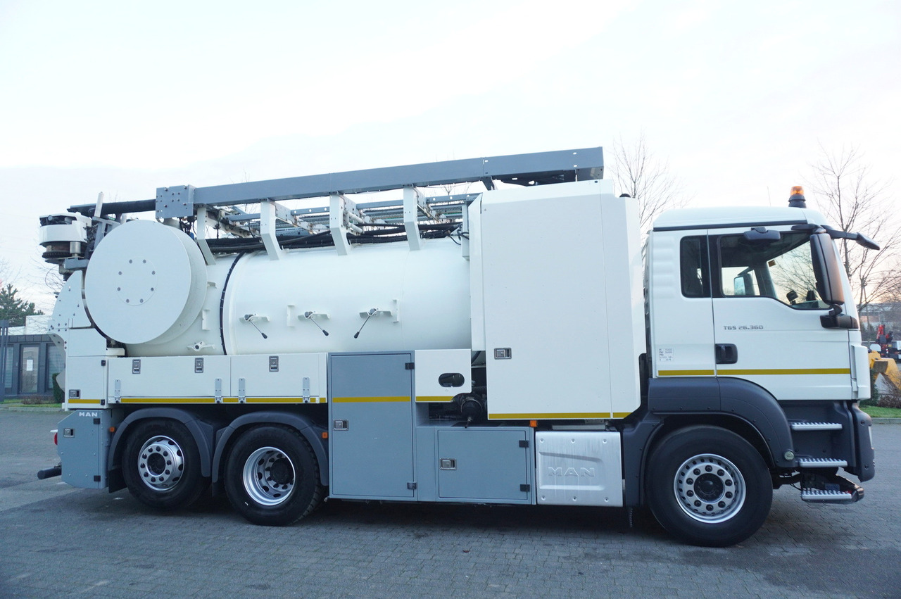 MAN TGS 26.360 E6 / RIVARD sewage cleaner 18 m3 / 130 tho. km / steering axle - Sugbil: bild 4 MAN TGS 26.360 E6 / RIVARD sewage cleaner 18 m3 / 130 tho. km / steering axle - Sugbil: bild 4