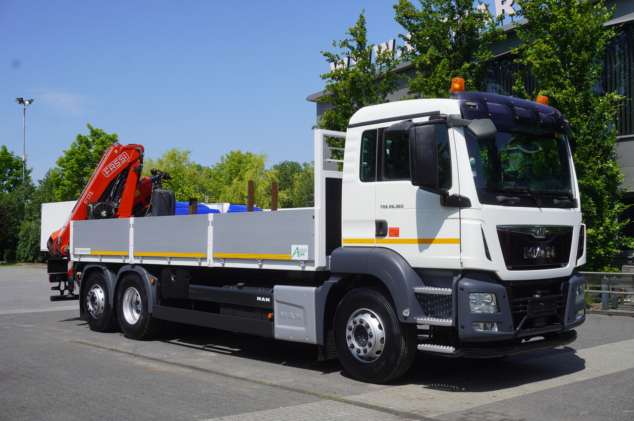 MAN TGS 26.360 Flatbed / Fassi F175 7.7 T / steered 3rd axle - Kranbil: bild 2 MAN TGS 26.360 Flatbed / Fassi F175 7.7 T / steered 3rd axle - Kranbil: bild 2