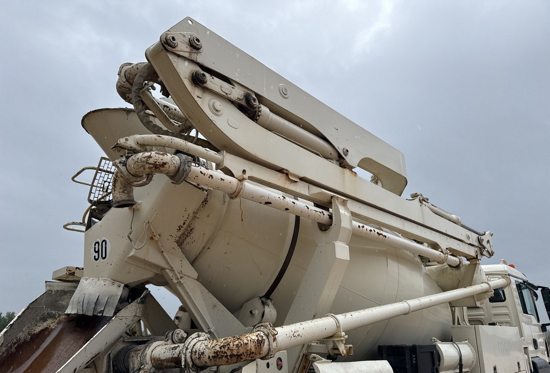 Betongpump MAN TGS 32.400 8x4 Concrete Mixer Pump truck / 426 MTH !!! / 18 meters: bild 6 Betongpump MAN TGS 32.400 8x4 Concrete Mixer Pump truck / 426 MTH !!! / 18 meters: bild 6