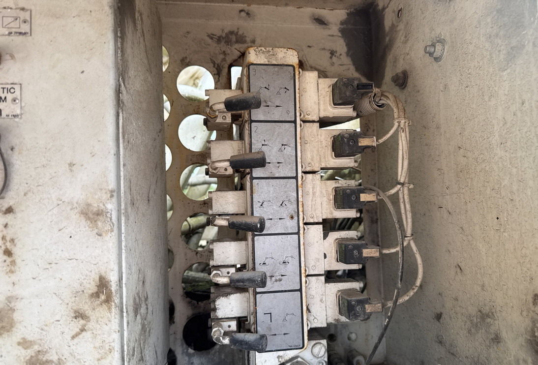 Betongpump MAN TGS 32.400 8x4 Concrete Mixer Pump truck / 426 MTH !!! / 18 meters: bild 16 Betongpump MAN TGS 32.400 8x4 Concrete Mixer Pump truck / 426 MTH !!! / 18 meters: bild 16