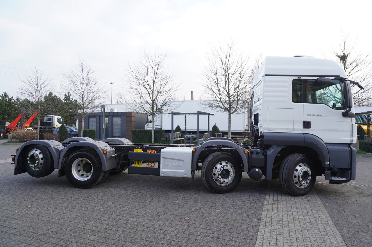MAN TGS 35.420 8×2 / Chassis 6.4 m / 3 steered axles - Chassi lastbil, Kranbil: bild 5 MAN TGS 35.420 8×2 / Chassis 6.4 m / 3 steered axles - Chassi lastbil, Kranbil: bild 5