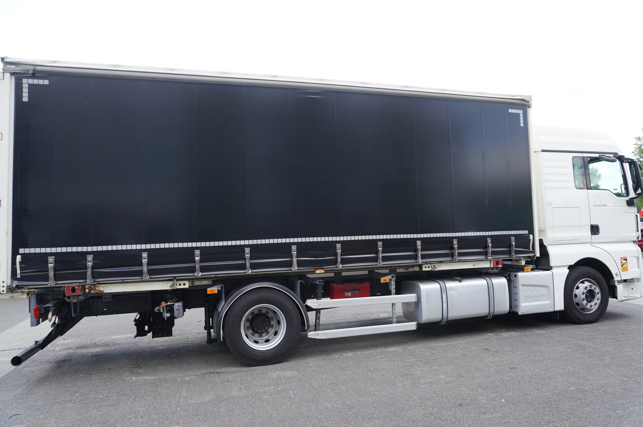 MAN TGX 18.430 / Curtainsider 18 EPAL / sleeping cab / 2021 - Kapellbil: bild 2 MAN TGX 18.430 / Curtainsider 18 EPAL / sleeping cab / 2021 - Kapellbil: bild 2