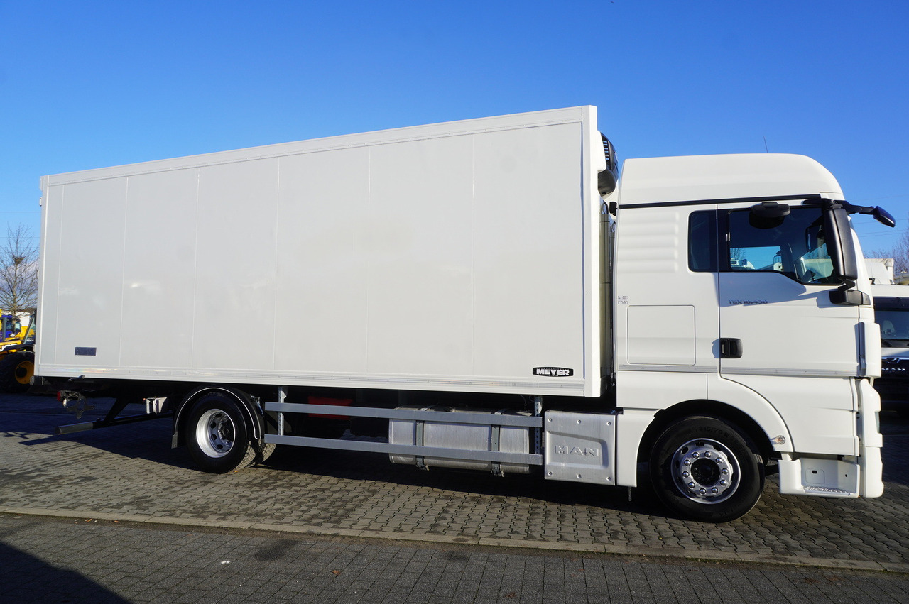 MAN TGX 18.430 E6 / Meyer 19 EPAL refrigerator / Sleeper cab - Kylbil lastbil: bild 2 MAN TGX 18.430 E6 / Meyer 19 EPAL refrigerator / Sleeper cab - Kylbil lastbil: bild 2