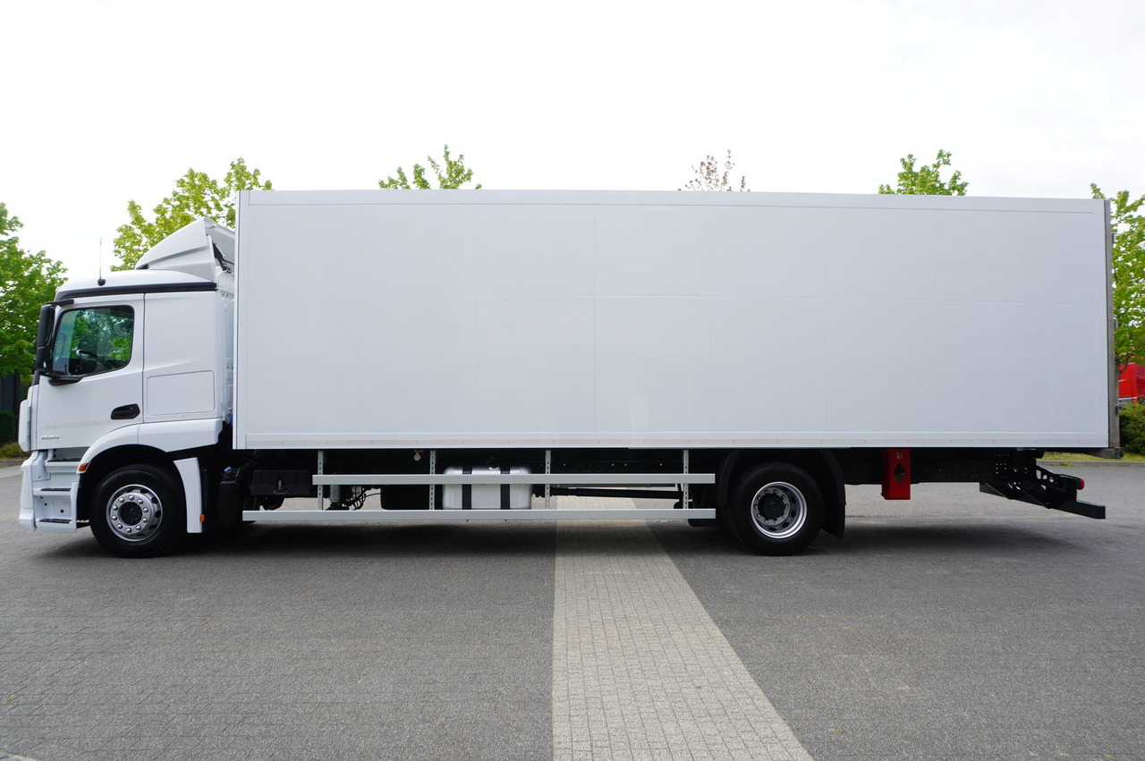 MERCEDES-BENZ Actros 1824 / Refrigerator 22 EPAL / Carrier Supra 850 / Sleeping cabin - Kylbil lastbil: bild 2 MERCEDES-BENZ Actros 1824 / Refrigerator 22 EPAL / Carrier Supra 850 / Sleeping cabin - Kylbil lastbil: bild 2