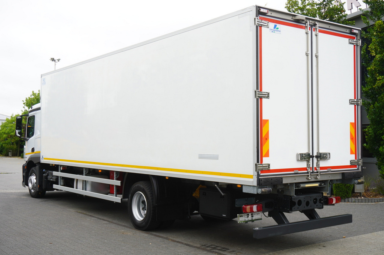 MERCEDES-BENZ Actros 1824 / Refrigerator 22 EPAL / Carrier Supra 950 / Sleeping cabin - Kylbil lastbil: bild 2 MERCEDES-BENZ Actros 1824 / Refrigerator 22 EPAL / Carrier Supra 950 / Sleeping cabin - Kylbil lastbil: bild 2