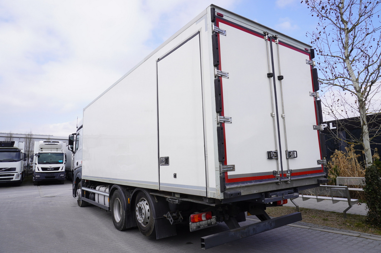 MERCEDES-BENZ Actros 2542 / GIGA cabin / Thermoking 1000R - Kylbil lastbil: bild 3 MERCEDES-BENZ Actros 2542 / GIGA cabin / Thermoking 1000R - Kylbil lastbil: bild 3