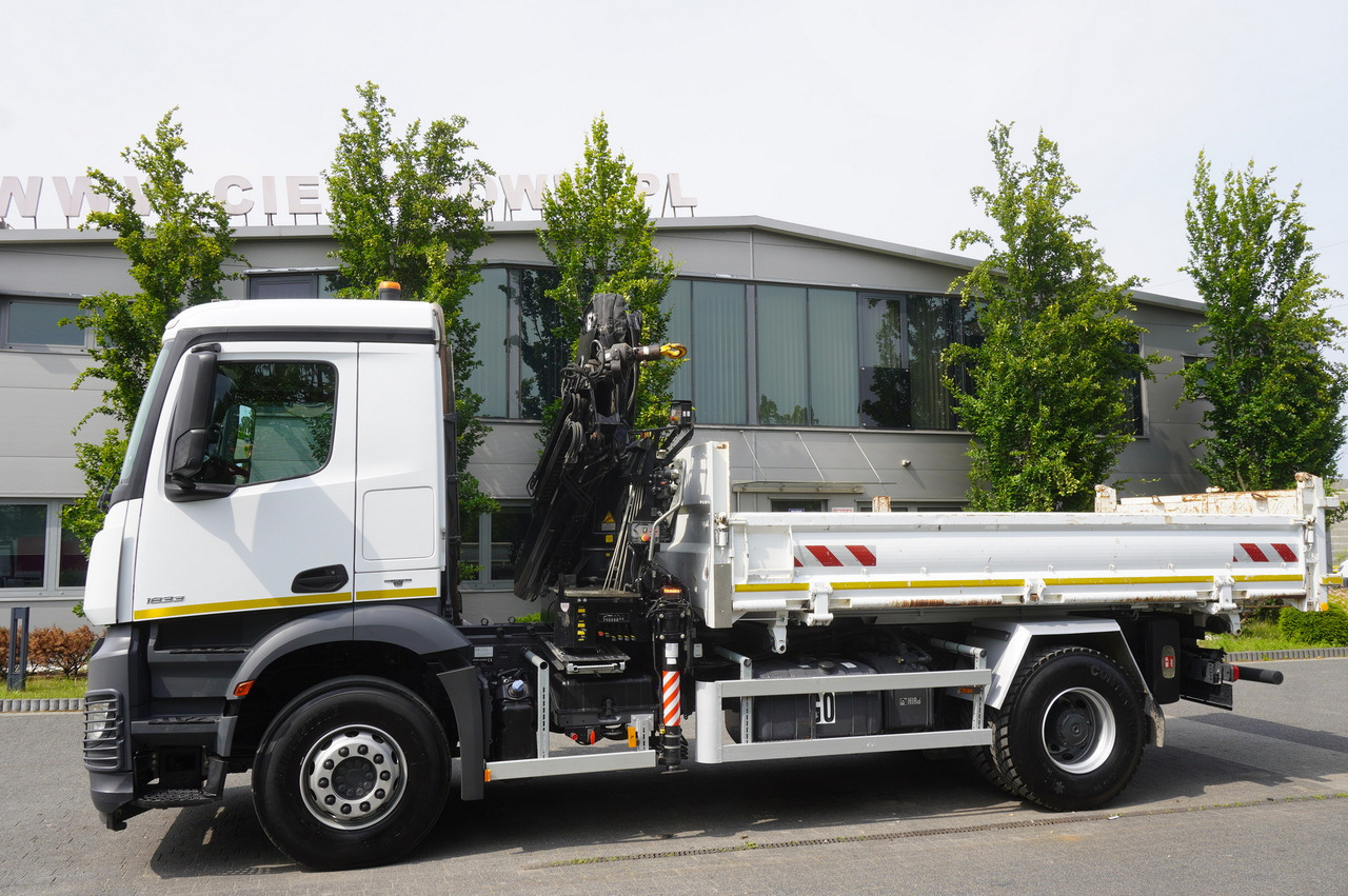 MERCEDES-BENZ Arocs 1833 / 87,000 km!!! / Hds HIAB X-DUO 128 B-2 / three-sided tipper - Tippbil lastbil, Kranbil: bild 5 MERCEDES-BENZ Arocs 1833 / 87,000 km!!! / Hds HIAB X-DUO 128 B-2 / three-sided tipper - Tippbil lastbil, Kranbil: bild 5