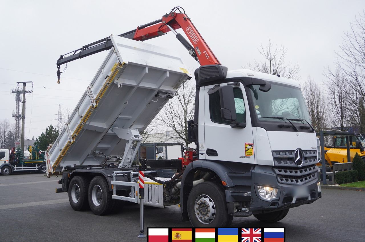 MERCEDES-BENZ Arocs 2636 6x4 / 2-way tipper / Fassi F135A.0.23 / remote control / Rotator - Kranbil: bild 1 MERCEDES-BENZ Arocs 2636 6x4 / 2-way tipper / Fassi F135A.0.23 / remote control / Rotator - Kranbil: bild 1