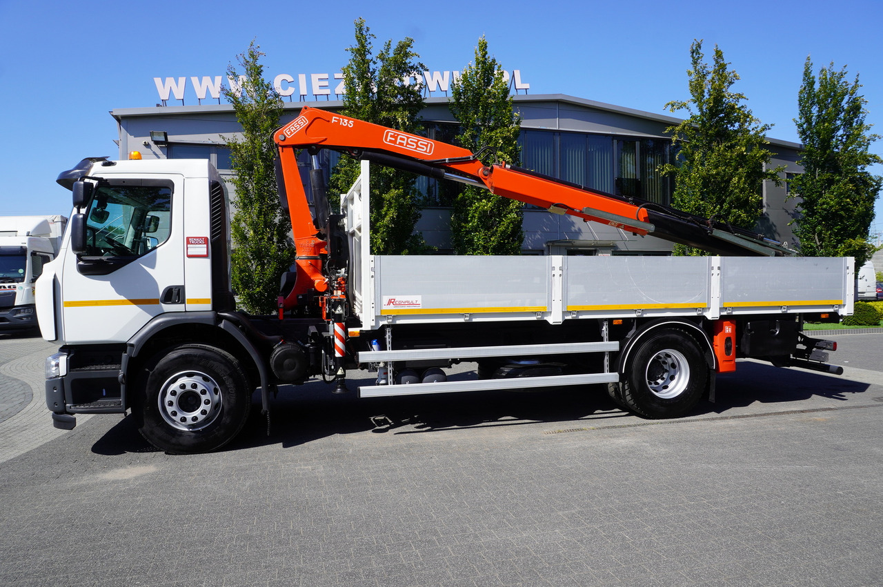 RENAULT C280 DTI 8 / FASSI crane 5.6 T / range 8 m / Flatbed 15 EPAL - Flakbil, Kranbil: bild 4 RENAULT C280 DTI 8 / FASSI crane 5.6 T / range 8 m / Flatbed 15 EPAL - Flakbil, Kranbil: bild 4