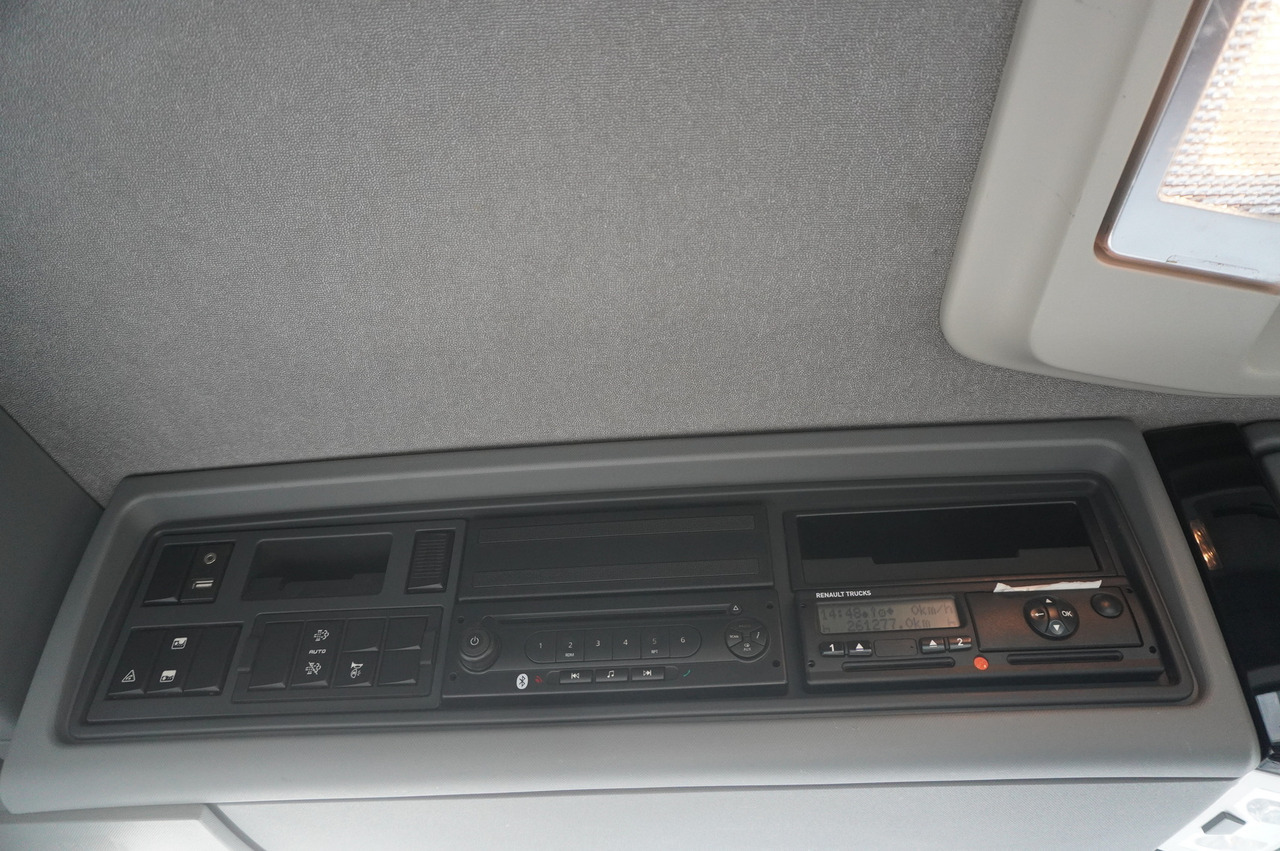 Leasa RENAULT C380 Comfort 6x4 / Atlas 172.3E crane / Range 12.3 m / capacity 6.1 t / Flatbed 17 EPAL RENAULT C380 Comfort 6x4 / Atlas 172.3E crane / Range 12.3 m / capacity 6.1 t / Flatbed 17 EPAL: bild 30 Leasa RENAULT C380 Comfort 6x4 / Atlas 172.3E crane / Range 12.3 m / capacity 6.1 t / Flatbed 17 EPAL RENAULT C380 Comfort 6x4 / Atlas 172.3E crane / Range 12.3 m / capacity 6.1 t / Flatbed 17 EPAL: bild 30