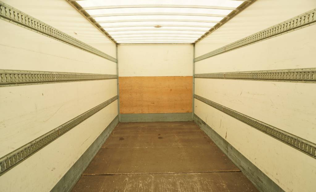 RENAULT D12 E6 / Container 18 pallets / tail lift - Lastbil med skåp: bild 5 RENAULT D12 E6 / Container 18 pallets / tail lift - Lastbil med skåp: bild 5