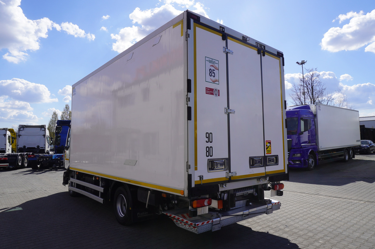 RENAULT D12 / Lamberet refrigerated truck / Dhollandia tail lift 1500 kg / 130 thousand km !! - Kylbil lastbil: bild 5 RENAULT D12 / Lamberet refrigerated truck / Dhollandia tail lift 1500 kg / 130 thousand km !! - Kylbil lastbil: bild 5
