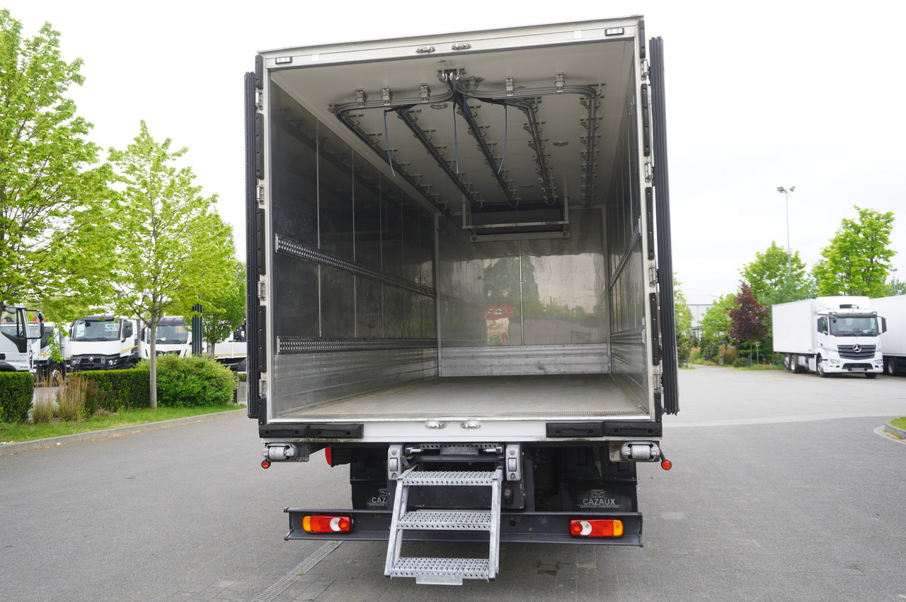 RENAULT D13 / 140 tho km !!! / Meat hook refrigerator / Thermoking T800R / 2 units - Kylbil lastbil: bild 5 RENAULT D13 / 140 tho km !!! / Meat hook refrigerator / Thermoking T800R / 2 units - Kylbil lastbil: bild 5