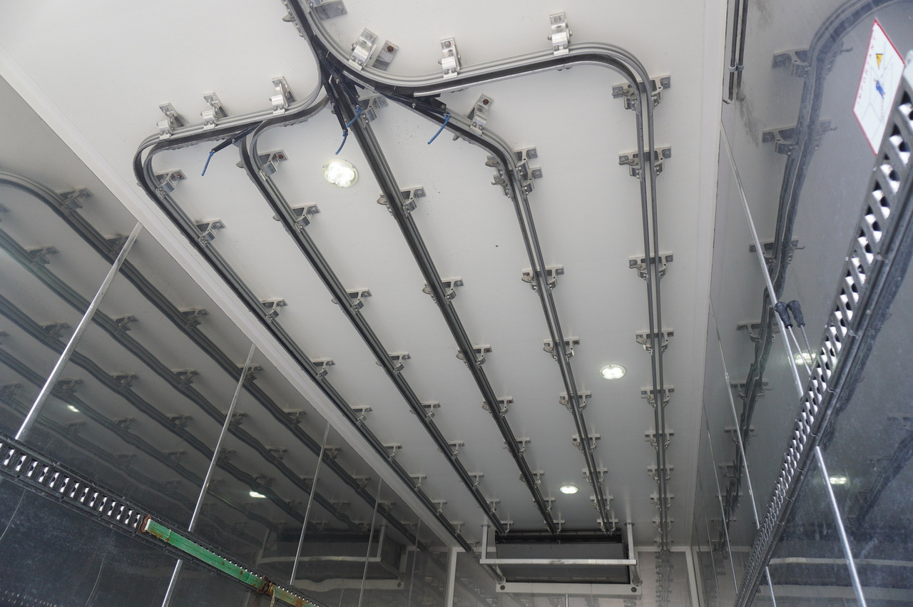 RENAULT D13 / 90 tho km !!! / Meat hook refrigerator / Thermoking T800R / 2 units - Kylbil lastbil: bild 3 RENAULT D13 / 90 tho km !!! / Meat hook refrigerator / Thermoking T800R / 2 units - Kylbil lastbil: bild 3