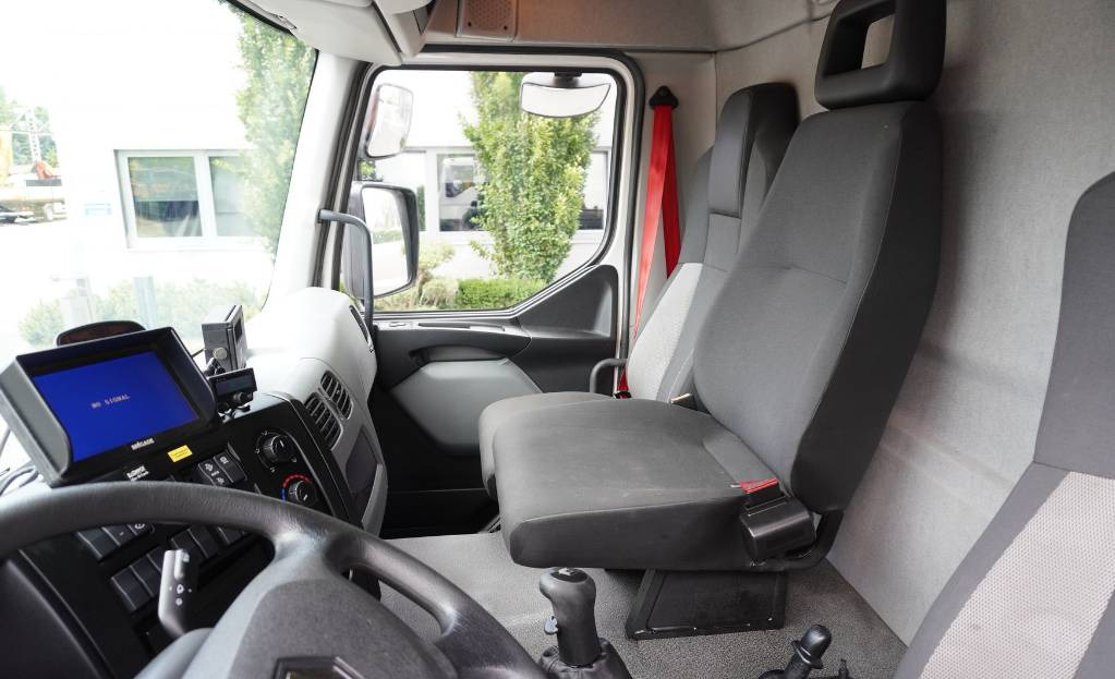 Kylbil lastbil RENAULT D19 285 HP E6 Cold storage/ ATP/FNA / 22 Pallets / BITEMPERATURE: bild 14 Kylbil lastbil RENAULT D19 285 HP E6 Cold storage/ ATP/FNA / 22 Pallets / BITEMPERATURE: bild 14