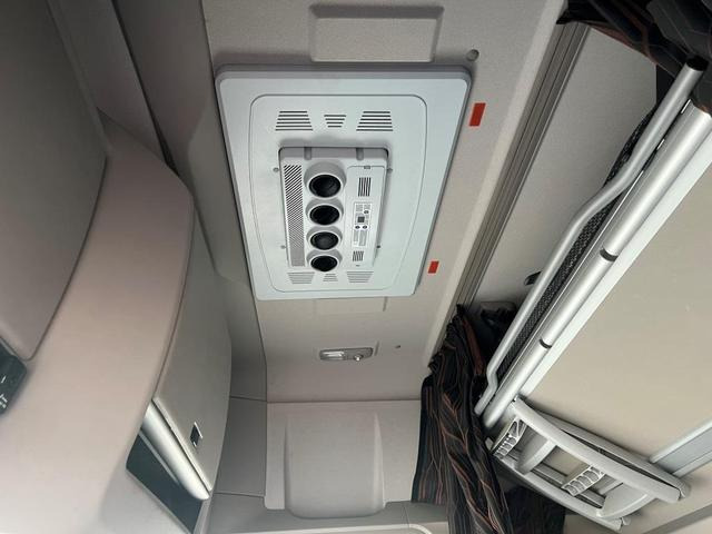 Dragbil DAF XF 530 FT SSC Retarder Standklima Navigation: bild 6 Dragbil DAF XF 530 FT SSC Retarder Standklima Navigation: bild 6