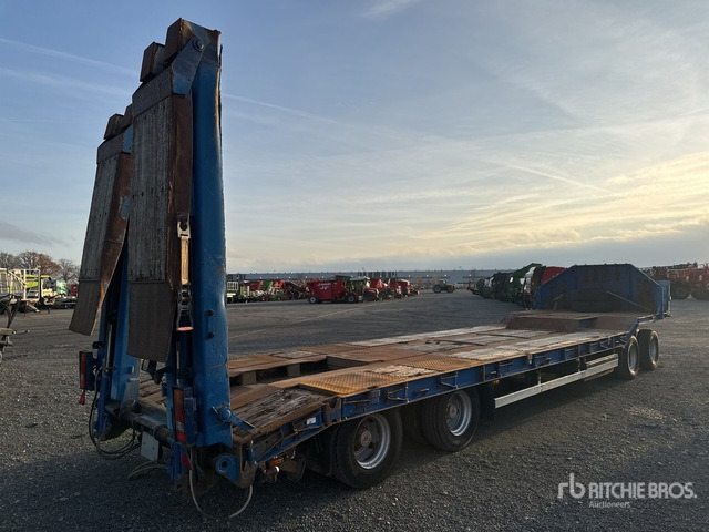2001 Langendorf TUE 32 Lowboy Trailer - Låg lastare trailer: bild 4 2001 Langendorf TUE 32 Lowboy Trailer - Låg lastare trailer: bild 4