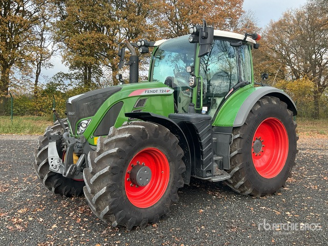 2019 Fendt 724 Vario ProfiPlus S4 4WD Tractor - Traktor: bild 2 2019 Fendt 724 Vario ProfiPlus S4 4WD Tractor - Traktor: bild 2