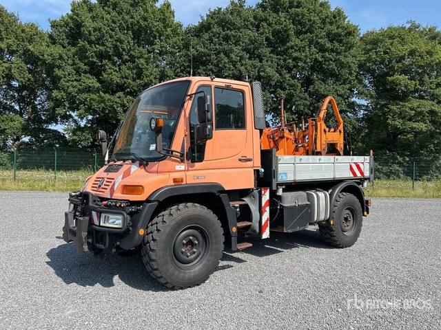 2004 Mercedes-Benz Unimog U300 4x4 Utility Truck - Utility/ Specialfordon: bild 1 2004 Mercedes-Benz Unimog U300 4x4 Utility Truck - Utility/ Specialfordon: bild 1