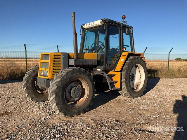1987 Renault 106.14 4WD Tractor - Traktor: bild 2 1987 Renault 106.14 4WD Tractor - Traktor: bild 2