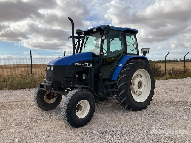 2003 New Holland TS110 2WD Tractor - Traktor: bild 2 2003 New Holland TS110 2WD Tractor - Traktor: bild 2
