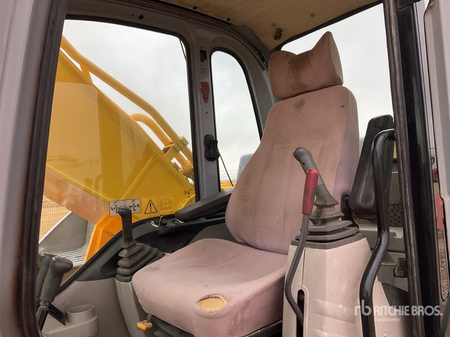 Bandgrävare 2005 New Holland E 385 Tracked Excavator: bild 6 Bandgrävare 2005 New Holland E 385 Tracked Excavator: bild 6