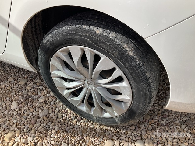 2015 Citroen C4 BlueHDI Automobile - Personbil: bild 4 2015 Citroen C4 BlueHDI Automobile - Personbil: bild 4