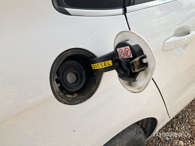 2015 Citroen C4 BlueHDI Automobile - Personbil: bild 5 2015 Citroen C4 BlueHDI Automobile - Personbil: bild 5