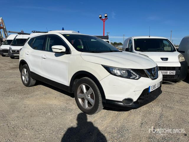 2015 Nissan Qashqai 4WD SUV - SUV: bild 2 2015 Nissan Qashqai 4WD SUV - SUV: bild 2