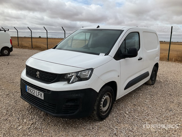 2019 Peugeot Partner Cargo Van - Transportbil: bild 1 2019 Peugeot Partner Cargo Van - Transportbil: bild 1
