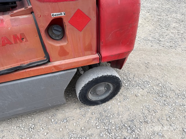 2009 Nissan Y1D2A250 2250 kg Forklift - Dieseltruck: bild 4 2009 Nissan Y1D2A250 2250 kg Forklift - Dieseltruck: bild 4