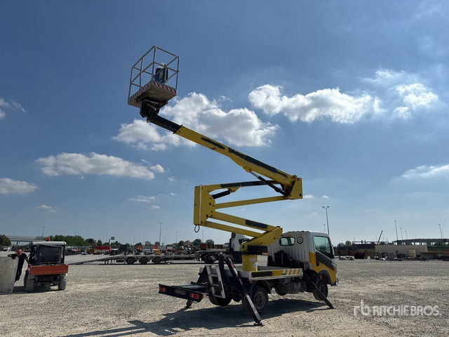 2011 Renault Maxity 110Dxi 2011 Socage DA320 20 m on Bucket Truck - Billift: bild 4 2011 Renault Maxity 110Dxi 2011 Socage DA320 20 m on Bucket Truck - Billift: bild 4