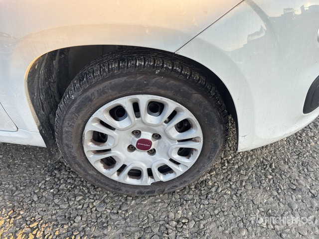 2013 Fiat Panda Automobile - Personbil: bild 4 2013 Fiat Panda Automobile - Personbil: bild 4