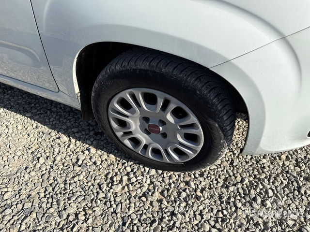 2013 Fiat Panda Automobile - Personbil: bild 4 2013 Fiat Panda Automobile - Personbil: bild 4