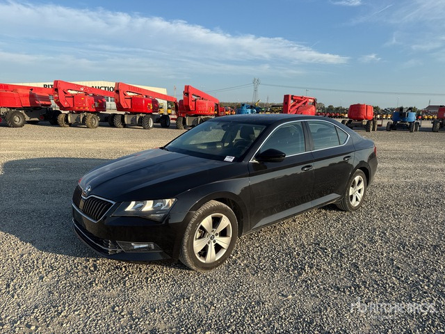 2018 Skoda Superb Autovettura - Personbil: bild 1 2018 Skoda Superb Autovettura - Personbil: bild 1