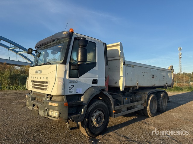 2007 Iveco Trakker 360 6x4 Camion Benne 6x4 S/A Dump Truck - Tippbil lastbil: bild 1 2007 Iveco Trakker 360 6x4 Camion Benne 6x4 S/A Dump Truck - Tippbil lastbil: bild 1