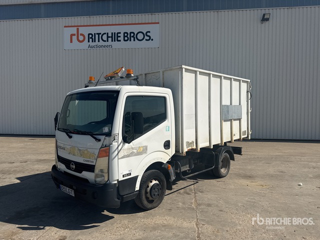 2007 Nissan Cabstar 35.11 4x2 Camion Benne Dump Truck: Light Duty - Tippbil lastbil: bild 2 2007 Nissan Cabstar 35.11 4x2 Camion Benne Dump Truck: Light Duty - Tippbil lastbil: bild 2
