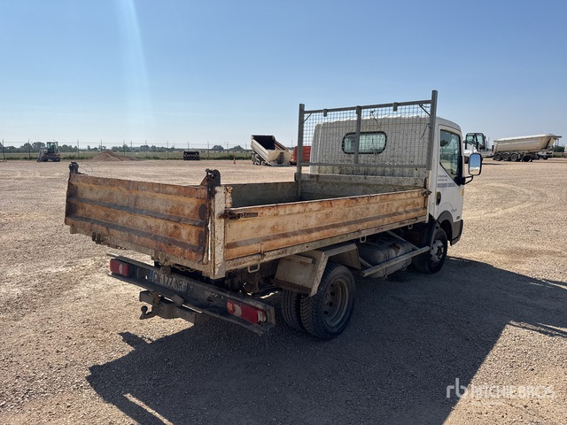 2008 Nissan Cabstar 35.13 Camion Benne (Inoperable) Dump Truck: Light Duty - Tippbil lastbil: bild 3 2008 Nissan Cabstar 35.13 Camion Benne (Inoperable) Dump Truck: Light Duty - Tippbil lastbil: bild 3